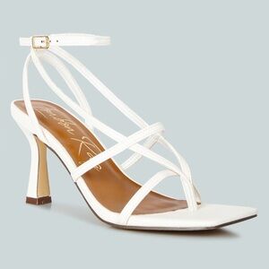 London Rag White Strappy Ankle Strap
Sandals By Ruw - Size 8 NEW